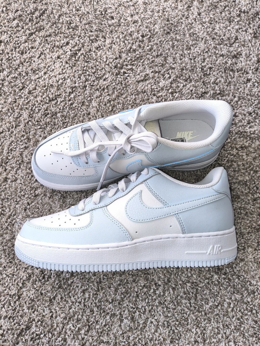 Nike Air Force 1 "Platinum Tint" Size 6Y - 7.5W